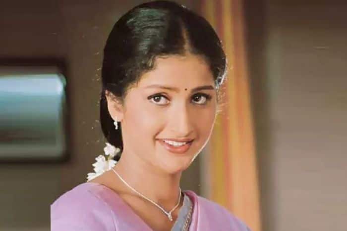 How did Prathyusha’s entertainment journey start?