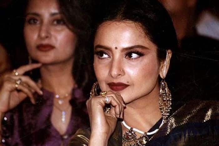 'शारीरिक संबंध बनाना...'